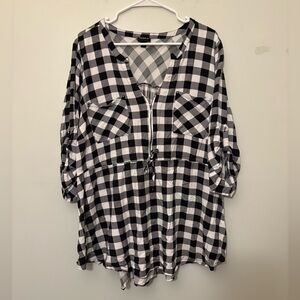Torrid Black and White Gingham Roll Tab Sleeve Plaid Top, Size 4X Women’s